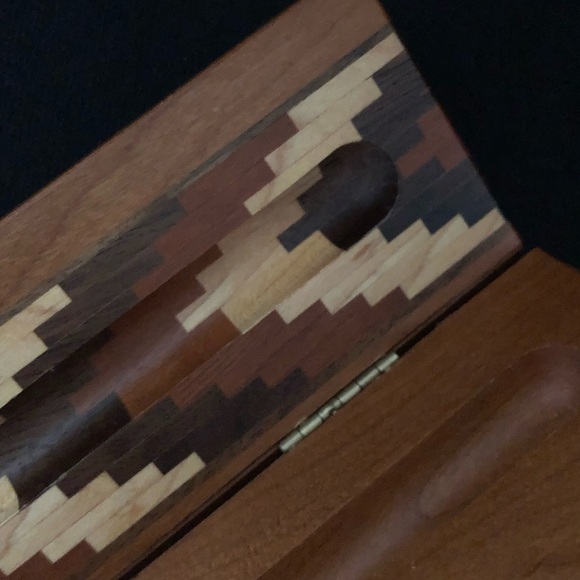 Wood Inlaid Hinged Fountain Pen Pencil Box - Picture 6 of 9